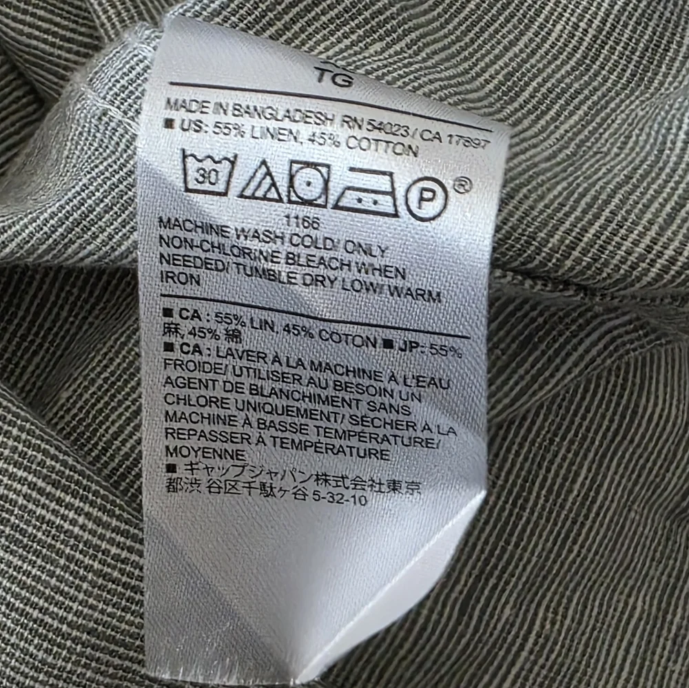 Banana‎ Republic Linen Cotton Shirt Size XL Untucked Fit Long Sleeve Button-up